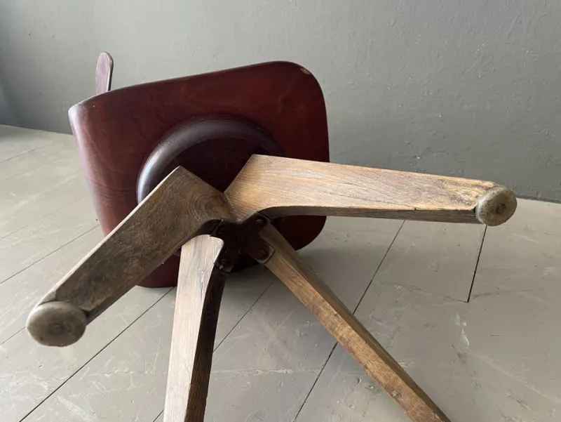 Pamono Vintage Brown High Children's Chair, 1950s> Children's Chairs
