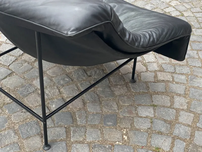Sale Pamono Vintage Butterfly Black Leather Sofa and Lounge Chairs by Gerard Van Den Berg for Montis, 1980s, Set of 3