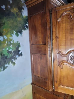 Pamono Vintage Cabinet in Cherry Wood><noscript><img width=