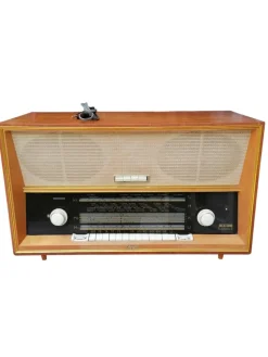 New Pamono Vintage Capri Model Valve Radio, 1950s