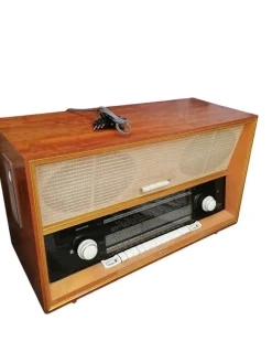 New Pamono Vintage Capri Model Valve Radio, 1950s