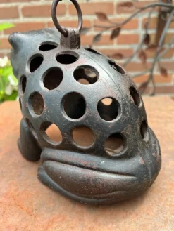 Pamono Vintage Cast Iron Frog Lantern Incense Candleholder, 1970s><noscript><img width=