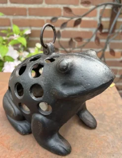 Pamono Vintage Cast Iron Frog Lantern Incense Candleholder, 1970s><noscript><img width=