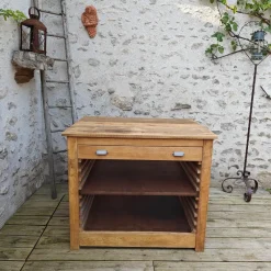 Pamono Vintage Central Island, 1940s> Worktables & Workbenches