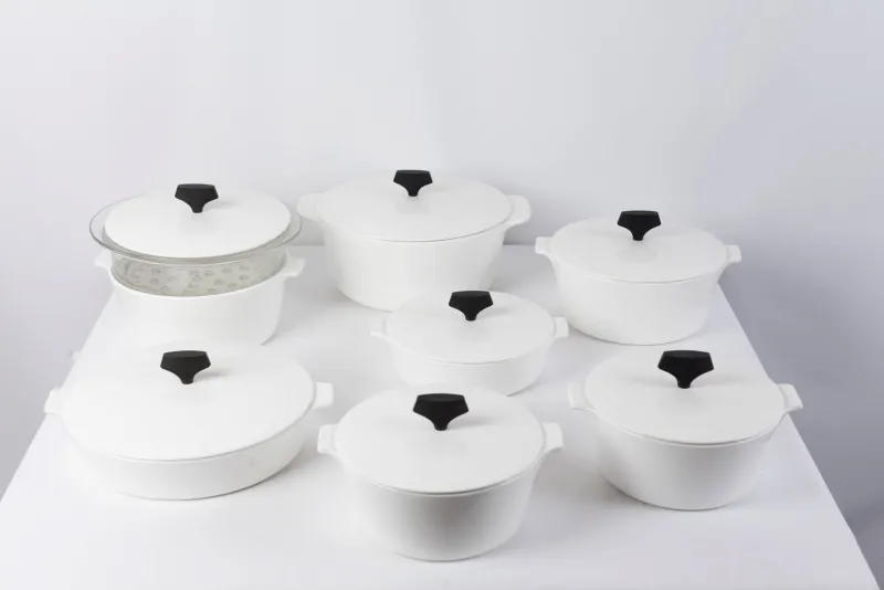 Pamono Vintage Ceramic Fire Resistant Pans from Pyroflam de Luxe, Set of 8> Dinnerware Accessories