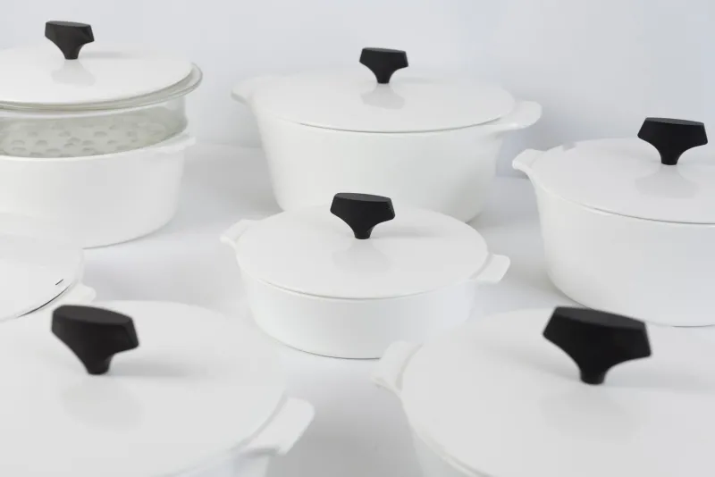 Pamono Vintage Ceramic Fire Resistant Pans from Pyroflam de Luxe, Set of 8> Dinnerware Accessories
