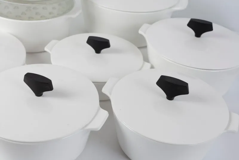 Pamono Vintage Ceramic Fire Resistant Pans from Pyroflam de Luxe, Set of 8> Dinnerware Accessories