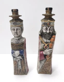 Pamono Vintage Ceramic Liquor Bottles Representing a King and a Queen, Italy, 1960s, Set of 2> Bottles, Carafes & Jugs