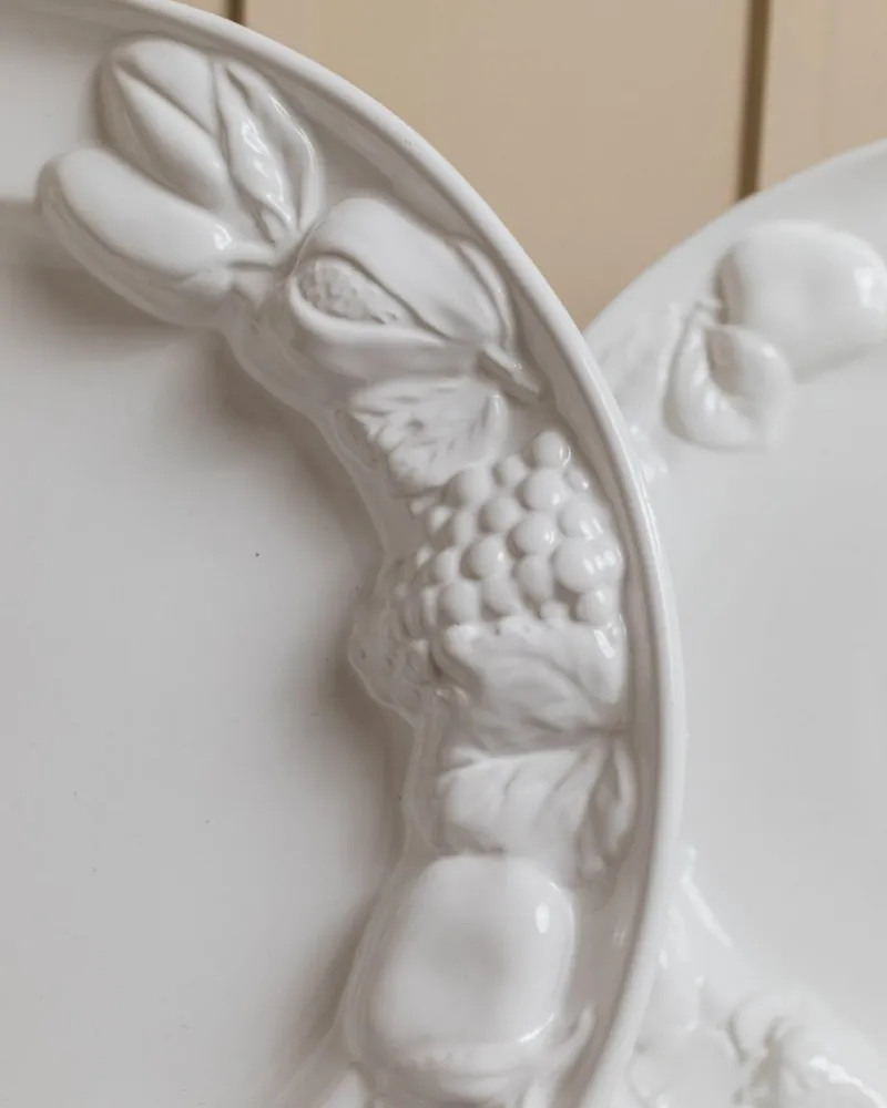 New Pamono Vintage Ceramic Plates in White Glaze with Fruit Relief, Italy, 1980s