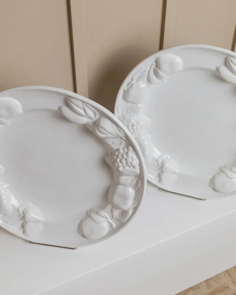 New Pamono Vintage Ceramic Plates in White Glaze with Fruit Relief, Italy, 1980s