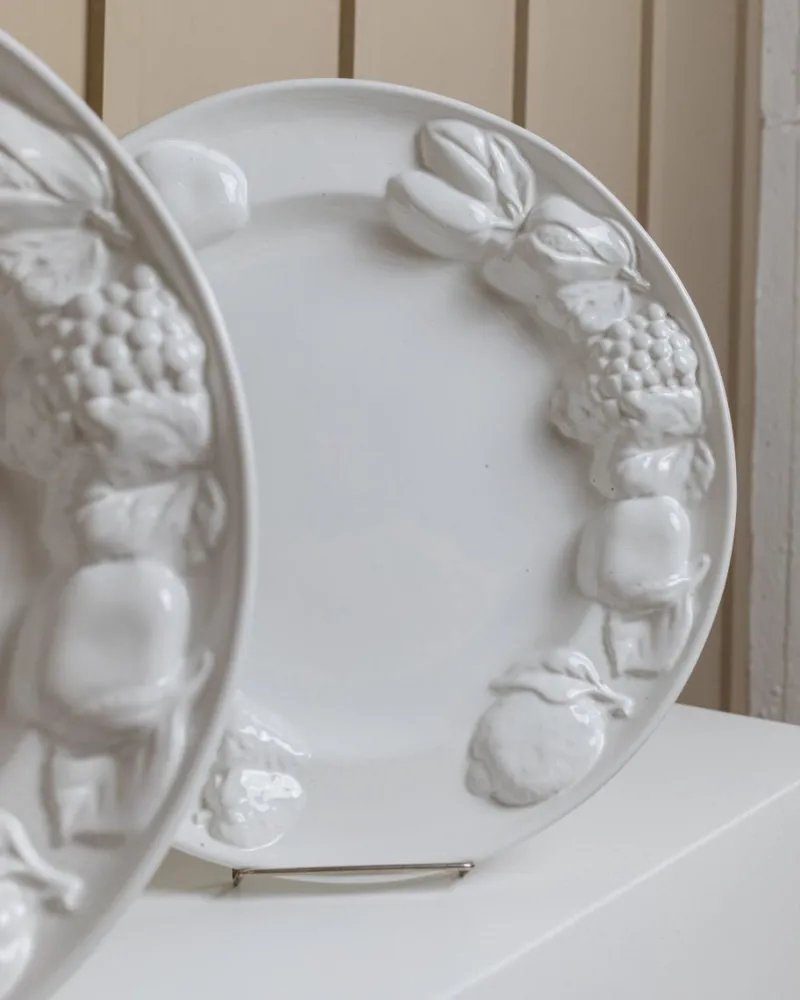 New Pamono Vintage Ceramic Plates in White Glaze with Fruit Relief, Italy, 1980s