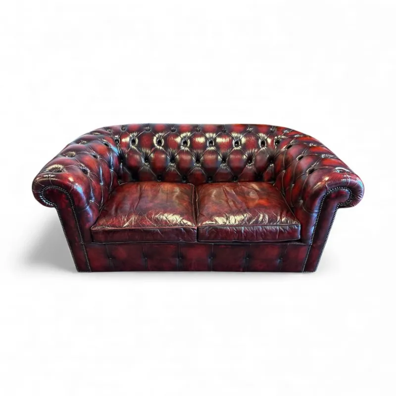 Pamono Vintage Chesterfield Two-Seater Sofa in Leather> Couches & Sofas