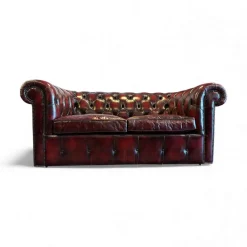Pamono Vintage Chesterfield Two-Seater Sofa in Leather> Couches & Sofas