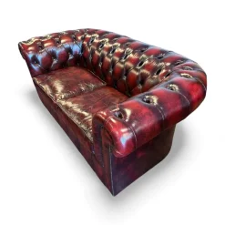 Pamono Vintage Chesterfield Two-Seater Sofa in Leather><noscript><img width=