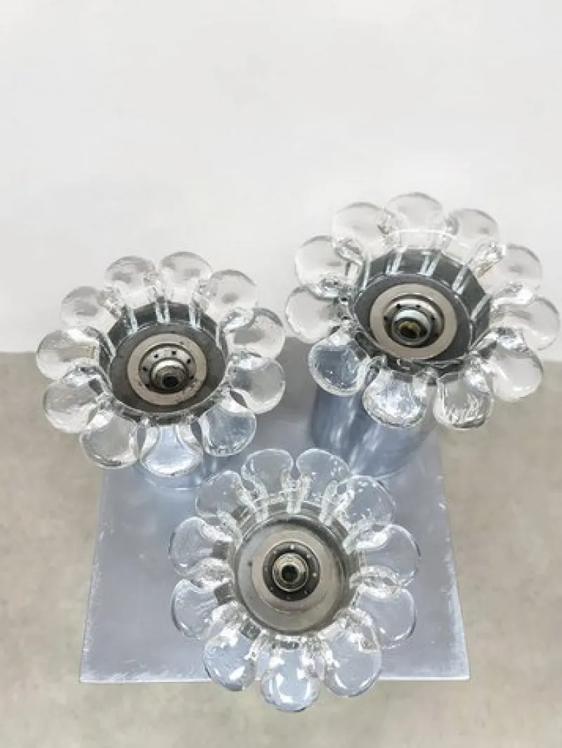Pamono Vintage Chrome and Glass Flower Wall Sconces, 1970s, Set of 3> Wall Lights & Sconces