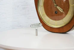 Online Pamono Vintage Clock from Garant Schwebe Anker