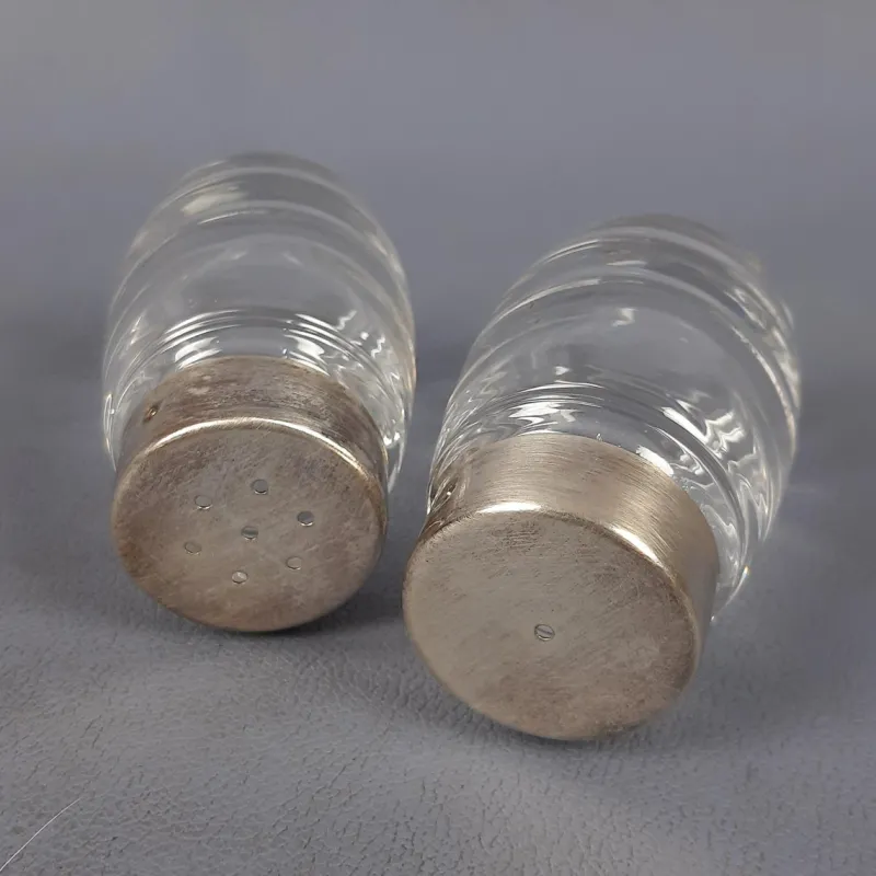 Pamono Vintage Crystal and Silver-Plated Metal Oil and Vinegar with Salt and Pepper Set, 1970s, Set of 5> Dinnerware Accessories