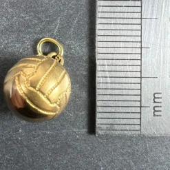 Pamono Vintage 18ct Gold Football Soccer Ball Charm Pendant, 1960s><noscript><img width=