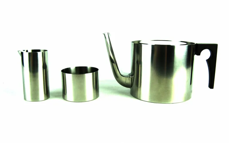 Sale Pamono Vintage Cylinda-Line Coffee and Tea Set by Arne Jacobsen for Stelton, Set of 4