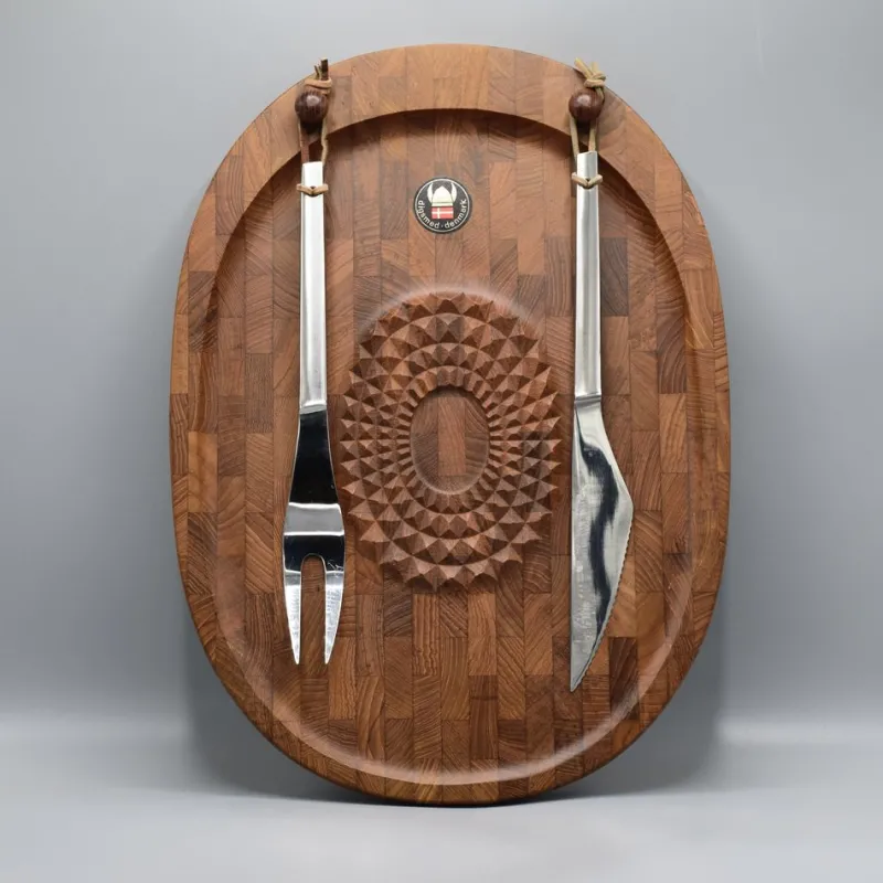 Pamono Vintage Danish Cutting Board with Cutlery from Digsmed, 1960s> Serving Dishes