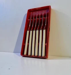 Hot Pamono Vintage Danish Fish Knives by Kay Bojesen for USC Copenhagen, 1950s, Set of 6