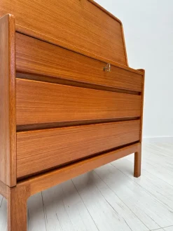 Pamono Vintage Danish Model 88 Secretary in Teak by Arne Wahl Iversen for Vinde Møbelfabrik, 1960s><noscript><img width=