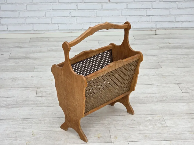 Pamono Vintage Danish Newspaper Holder in Oak and Furniture Mesh, 1970s> Magazine Racks