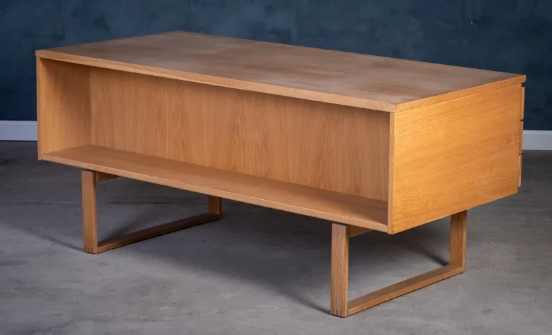 Discount Pamono Vintage Danish Oak Desk by Henning Jensen & Torben Valeur for Dyrlund, 1960s