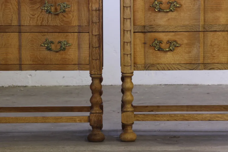 New Pamono Vintage Danish Oak Nightstands by Henning Kjærnulf, 1960s, Set of 2