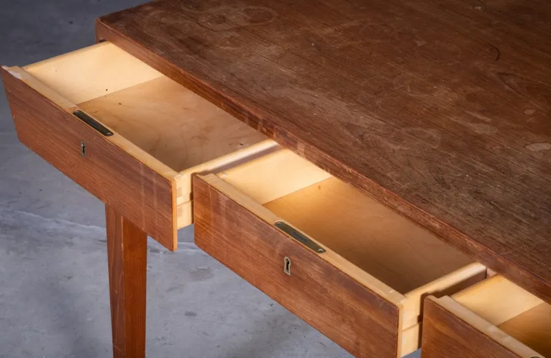 Pamono Vintage Danish Teak Desk by Severin Hansen for Haslev Møbelfabrik, 1950s> Desks
