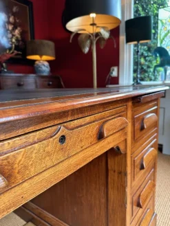 Pamono Vintage Desk in Oak><noscript><img width=