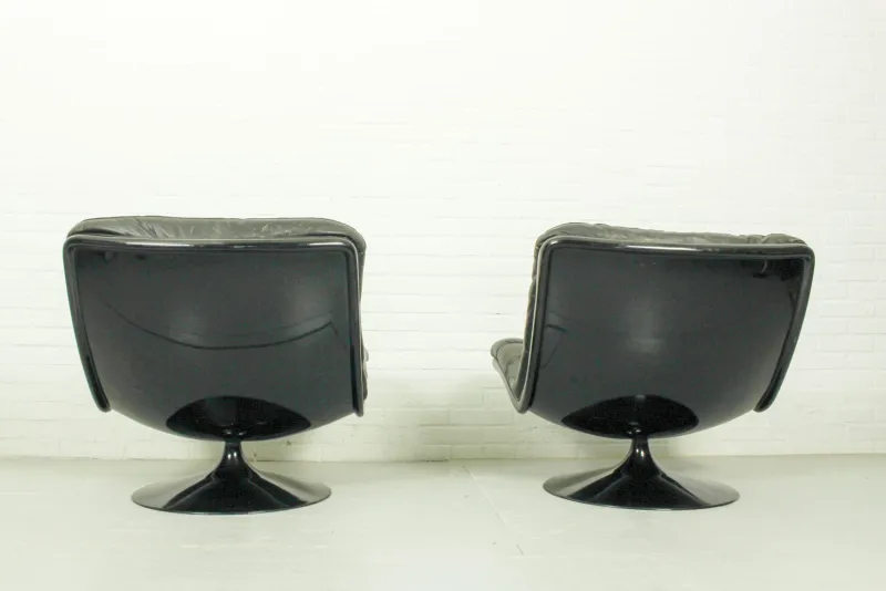 Pamono Vintage Dutch F978 Swivel Chairs by Geoffrey Harcourt for Artifort, 1970s, Set of 2> Living Room Sets