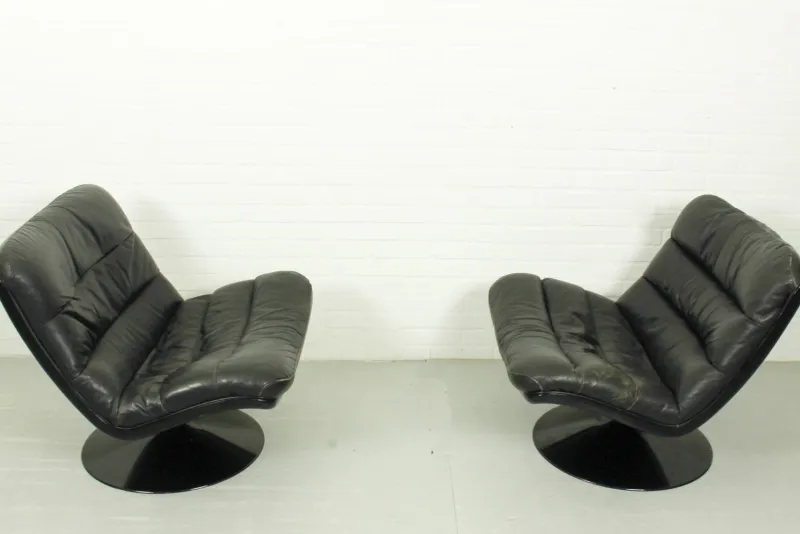 Pamono Vintage Dutch F978 Swivel Chairs by Geoffrey Harcourt for Artifort, 1970s, Set of 2> Living Room Sets