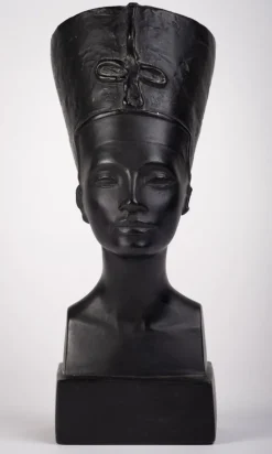 Hot Pamono Vintage Egyptian Ceramic Bust of Queen Nefertete
