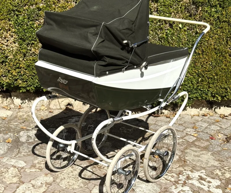 New Pamono Vintage English Freeway Coachbuilt Baby Pram in Dark Green & White, 1960s