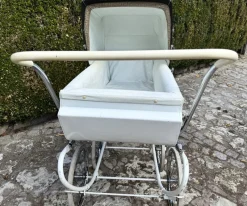 New Pamono Vintage English Freeway Coachbuilt Baby Pram in Dark Green & White, 1960s
