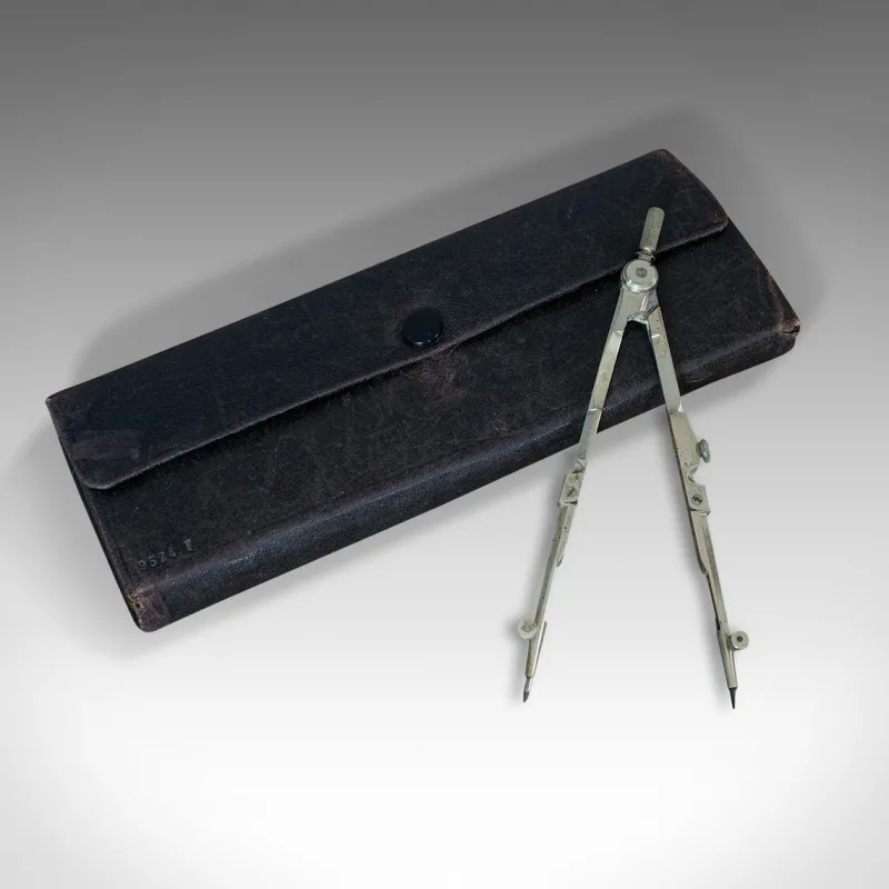 Online Pamono Vintage English Travelling Surveyor's Set, 1930