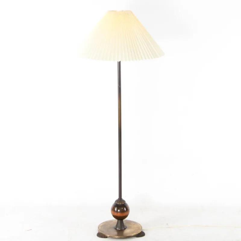 Pamono Vintage Floor Lamp in Brass and Wood, 1970s> Floor Lamps