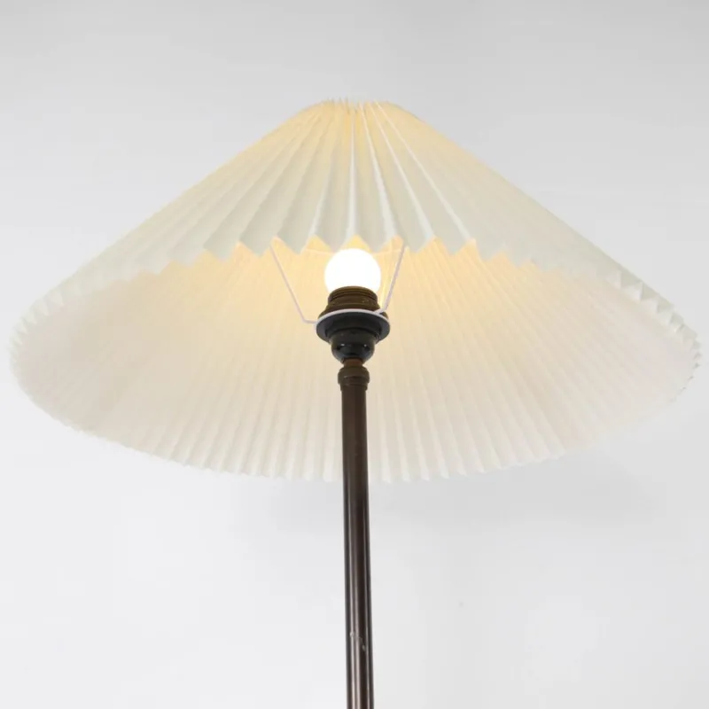Pamono Vintage Floor Lamp in Brass and Wood, 1970s> Floor Lamps