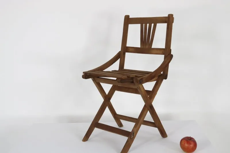 Discount Pamono Vintage Foldable Childrens Chair in Teak from Fratelli Reguitdi, 1960s