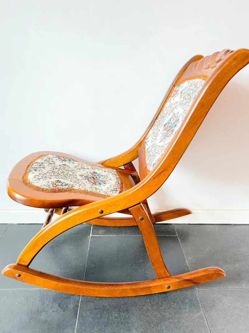 Pamono Vintage Folding Rocking Chair with Gobelin, 1950s> Rocking Chairs