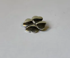 Pamono Vintage Four Clover Heart Pin Brooch in Silver from Hans Hansen, 1960s> Brooches