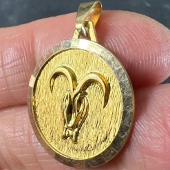 Pamono Vintage French 18 Karat Yellow Gold Zodiac Aries Charm Pendant, 1970s><noscript><img width=
