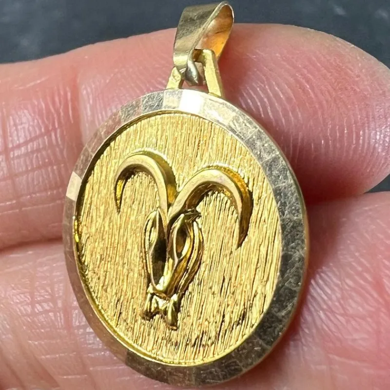 Pamono Vintage French 18 Karat Yellow Gold Zodiac Aries Charm Pendant, 1970s> Necklaces