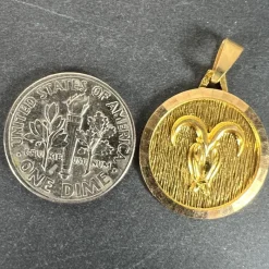 Pamono Vintage French 18 Karat Yellow Gold Zodiac Aries Charm Pendant, 1970s><noscript><img width=