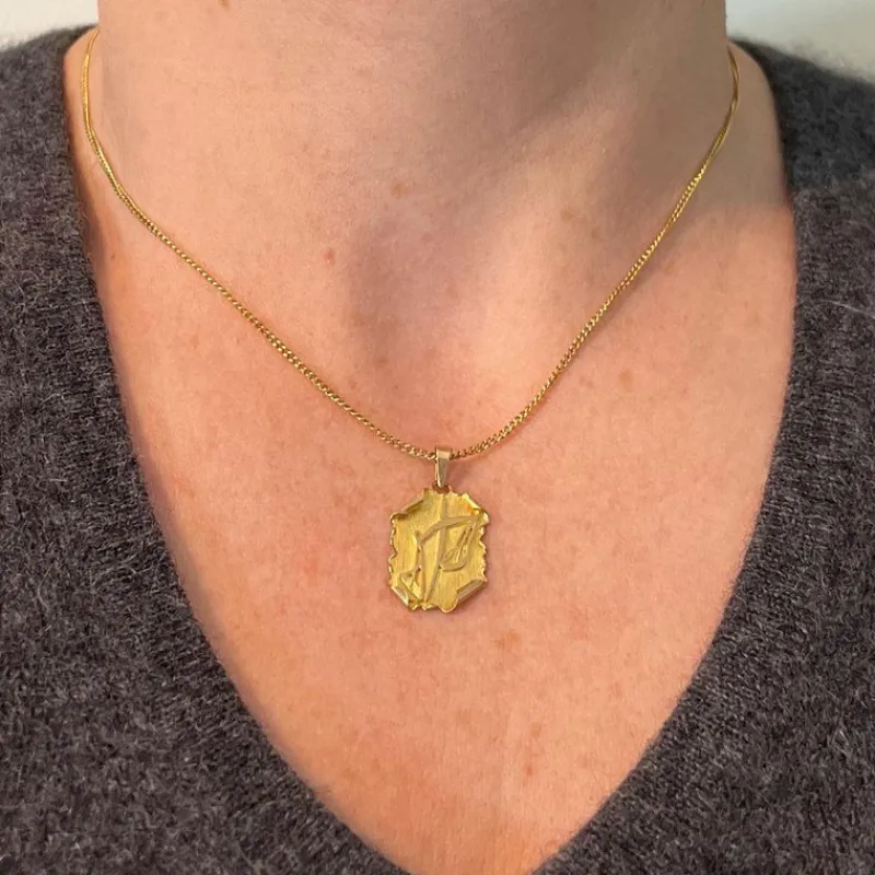 Discount Pamono Vintage French 18 Karat Yellow Gold Libra Zodiac Charm Pendant, 1960s