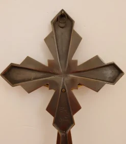 Pamono Vintage French Art Deco Two Tone Brass Crucifix by E. Hoffer, 1930s><noscript><img width=