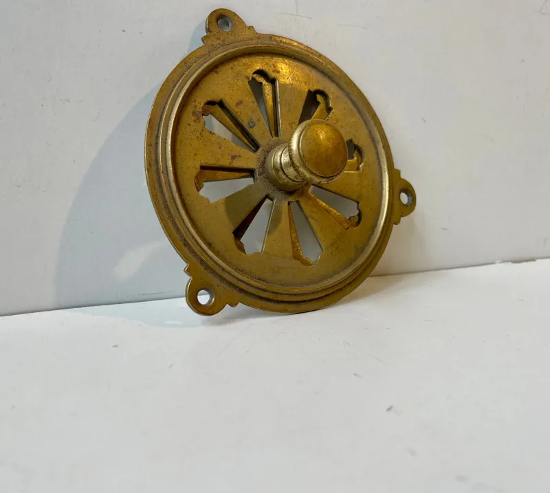 Pamono Vintage French Butterfly Air Vent in Brass, 1950s> Architectural Elements