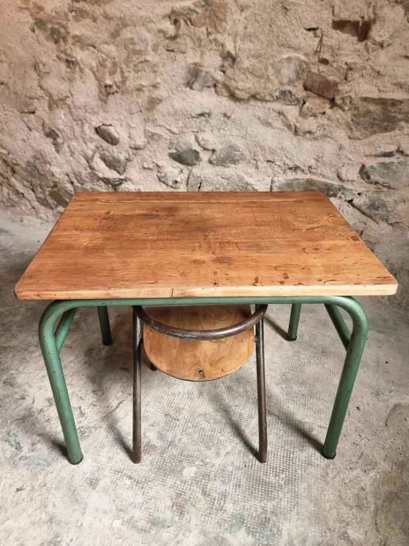 Sale Pamono Vintage French Children's Desk and Chair Set, 1950s, Set of 2
