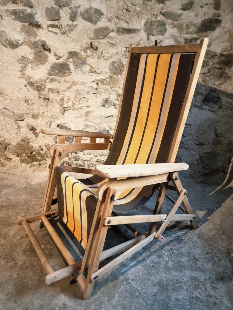 Pamono Vintage French Deck Chair in Beechwood, 1950s> Garden Seating